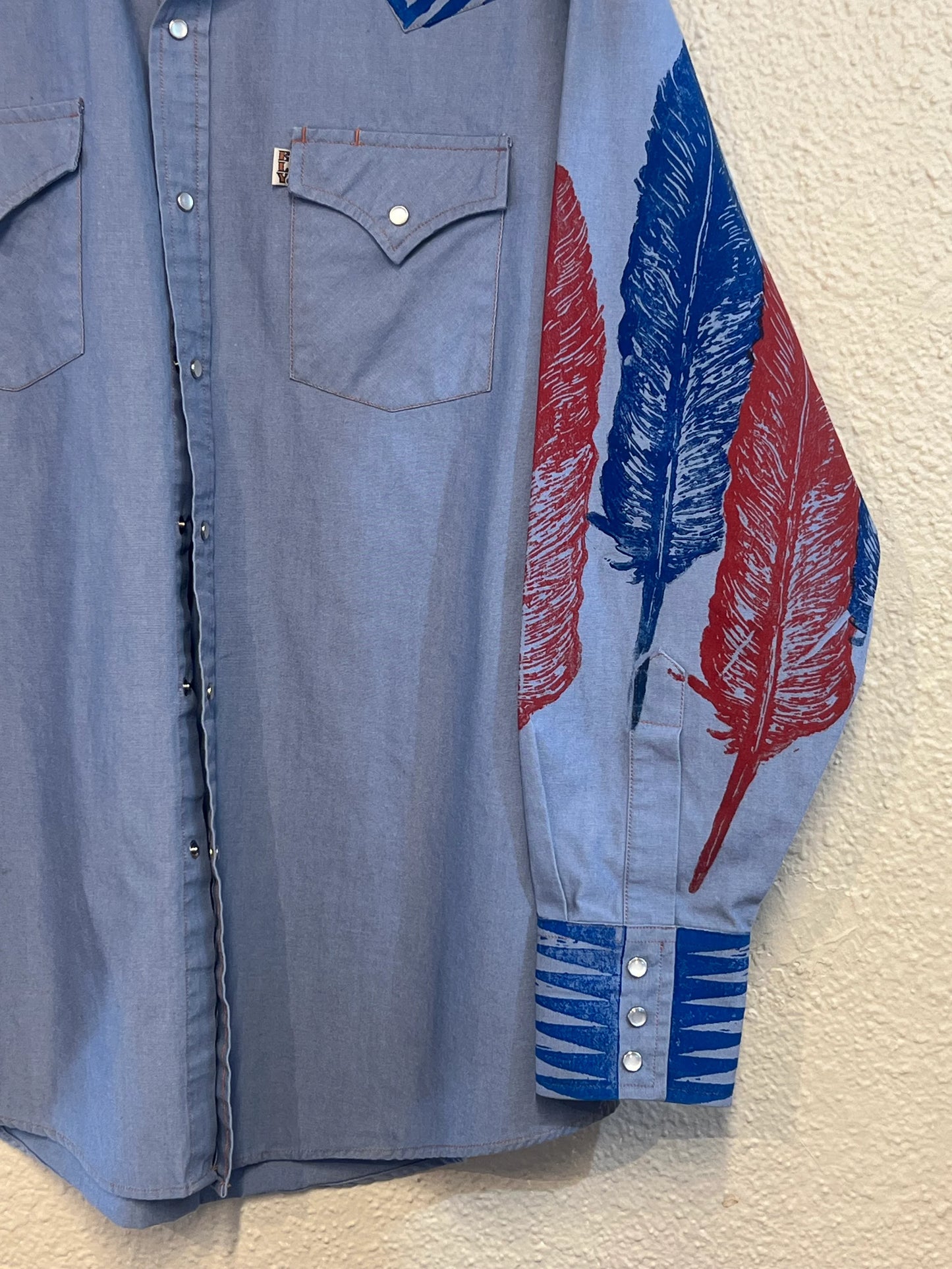 Snap Shirt 001 feather cuffs