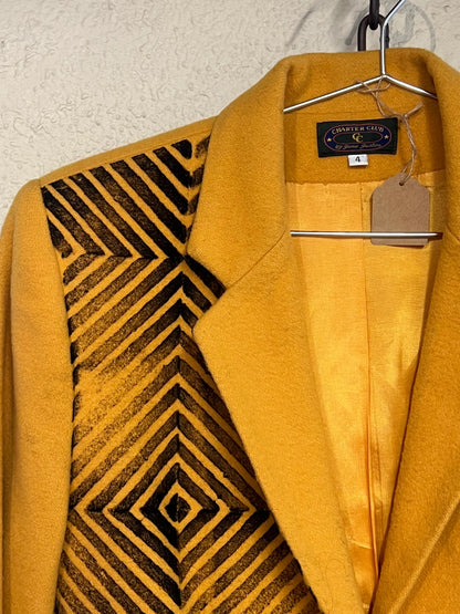 Blazer 002 size 4
