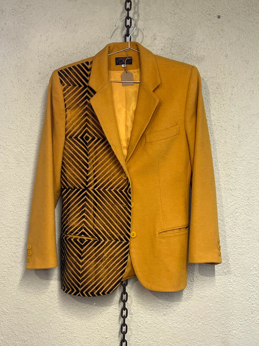 Blazer 002 size 4